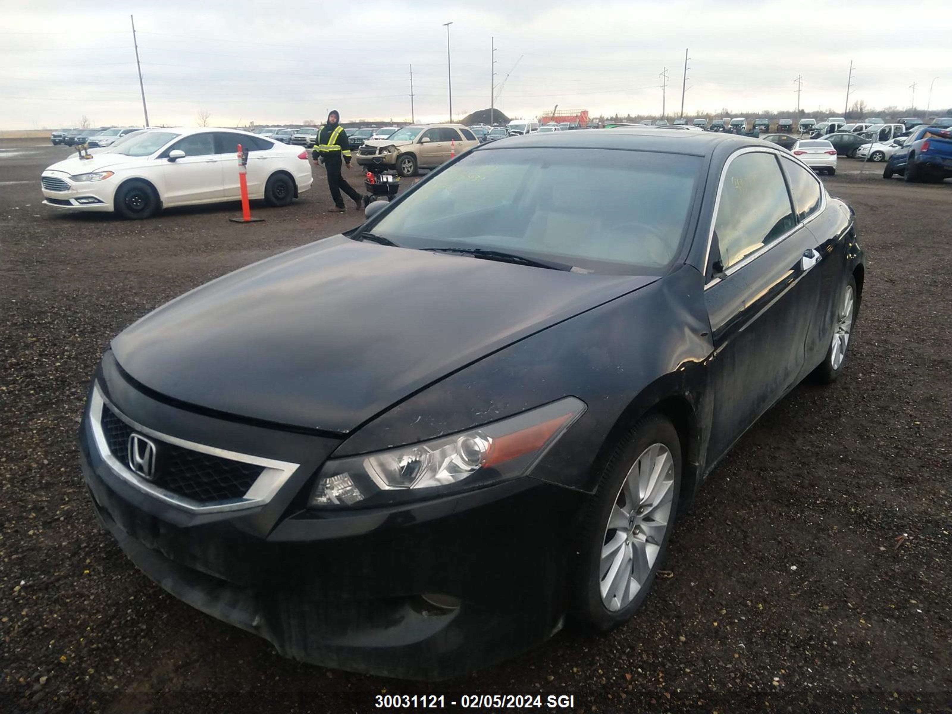 Photo 1 VIN: 1HGCS21829A800833 - HONDA ACCORD 