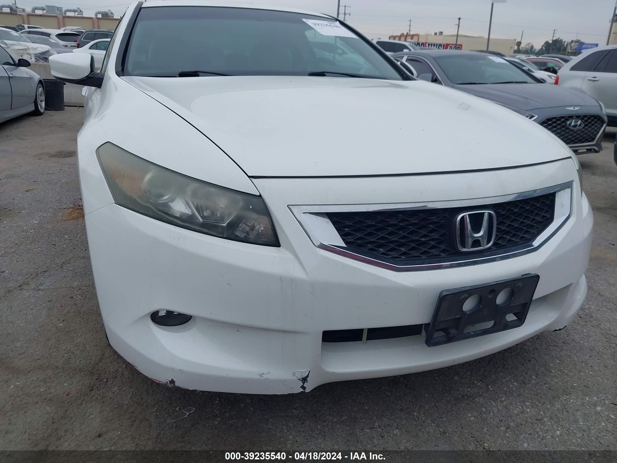 Photo 5 VIN: 1HGCS21899A001745 - HONDA ACCORD 