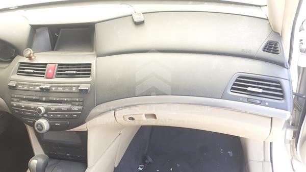 Photo 25 VIN: 1HGCS22778A600020 - HONDA ACCORD 