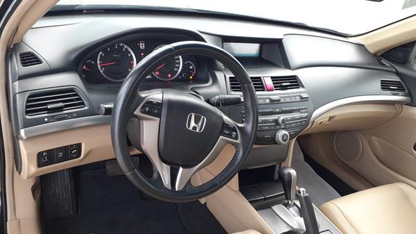 Photo 11 VIN: 1HGCS22799A600229 - HONDA ACCORD 