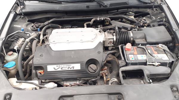 Photo 26 VIN: 1HGCS22799A600229 - HONDA ACCORD 