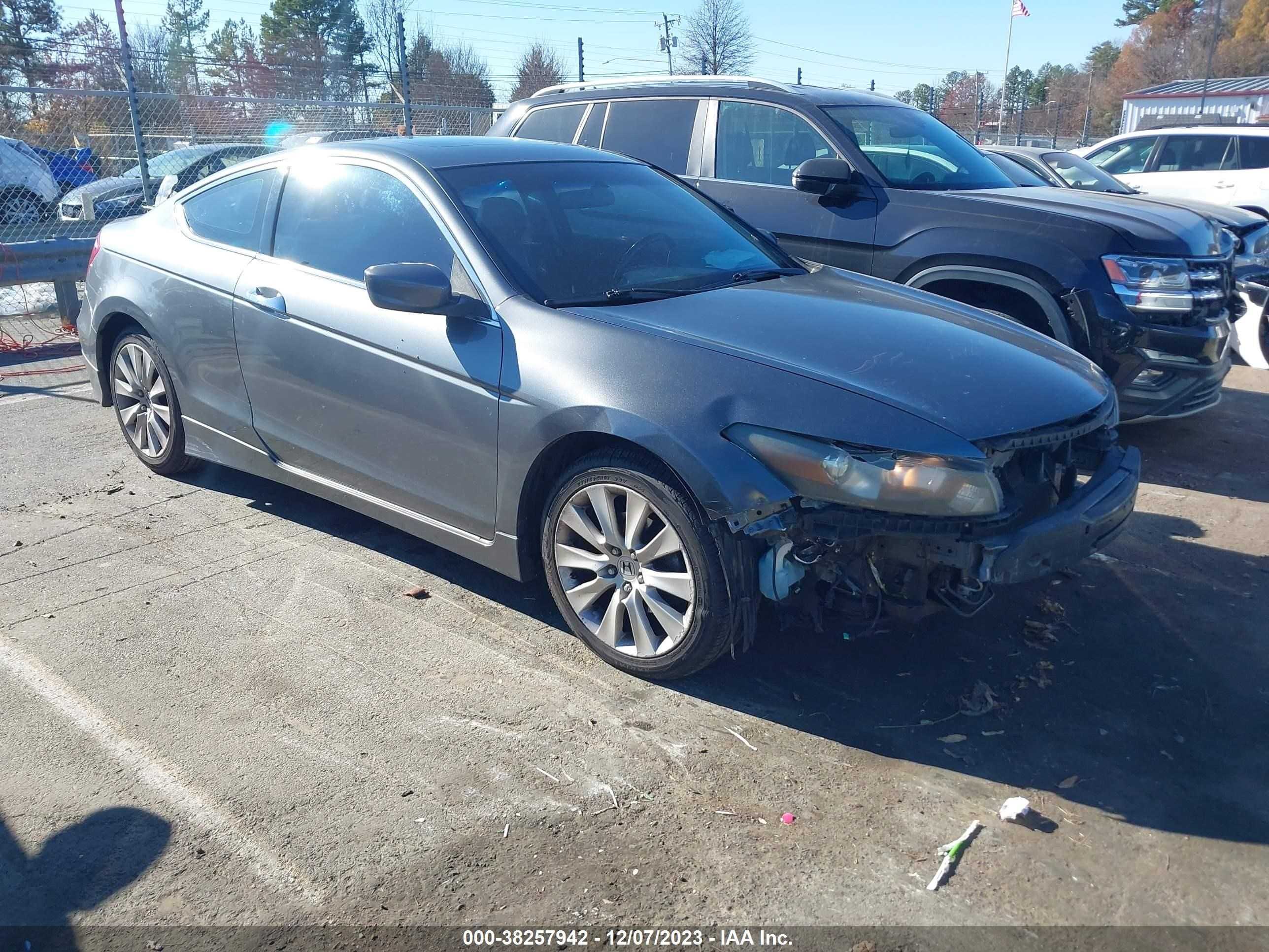 Photo 0 VIN: 1HGCS22809A003897 - HONDA ACCORD 