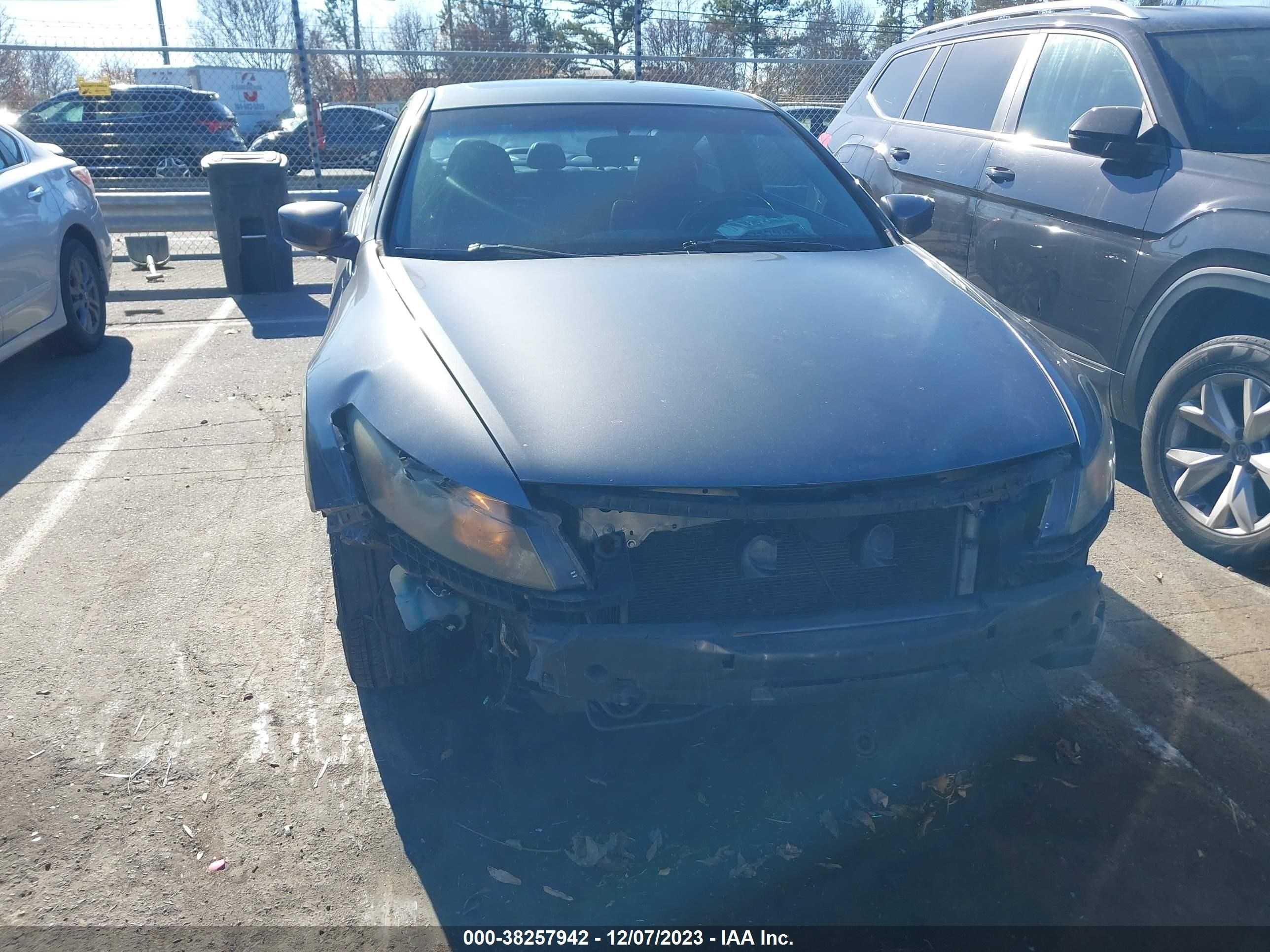 Photo 12 VIN: 1HGCS22809A003897 - HONDA ACCORD 