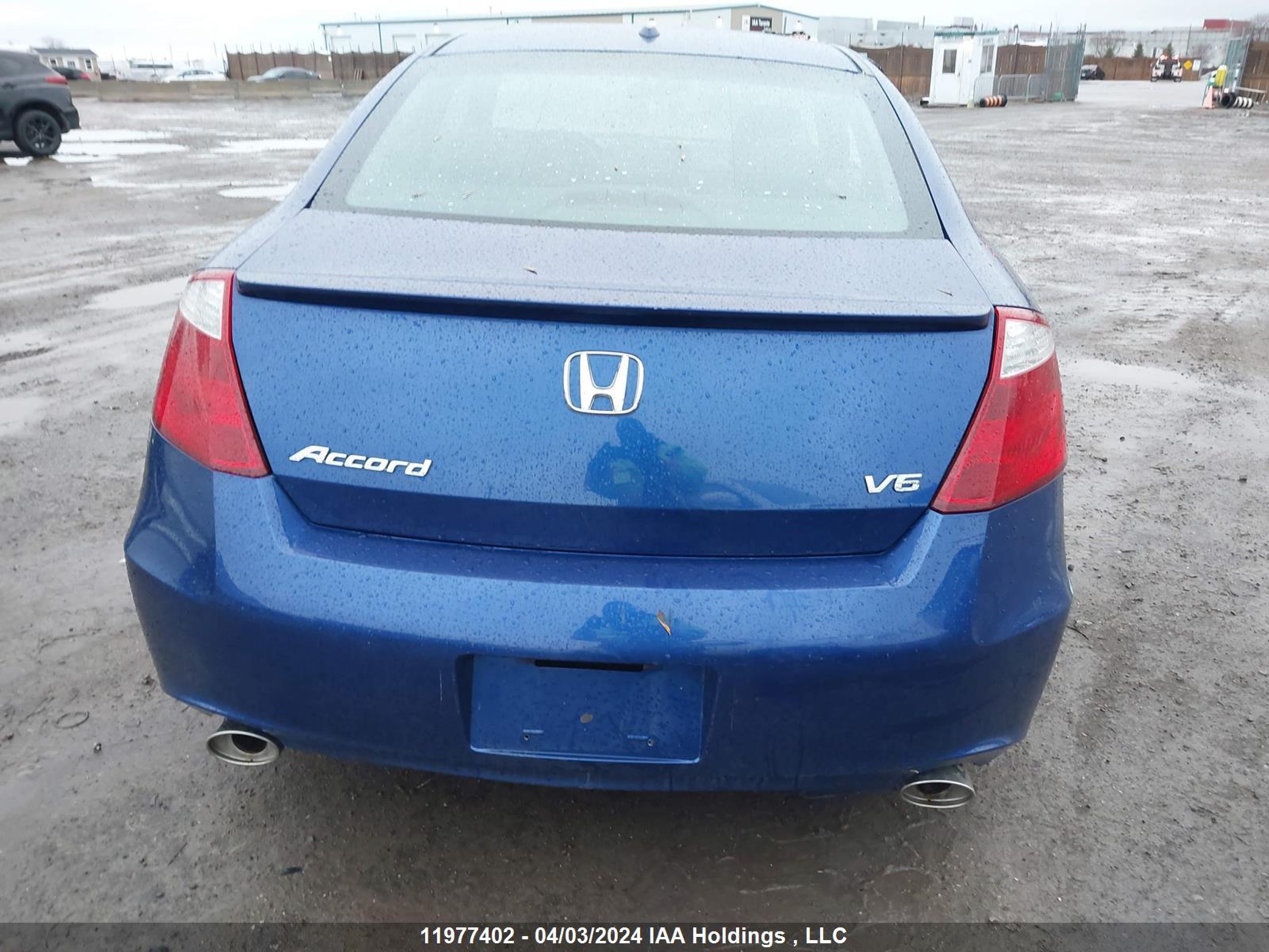 Photo 16 VIN: 1HGCS22828A800117 - HONDA ACCORD 