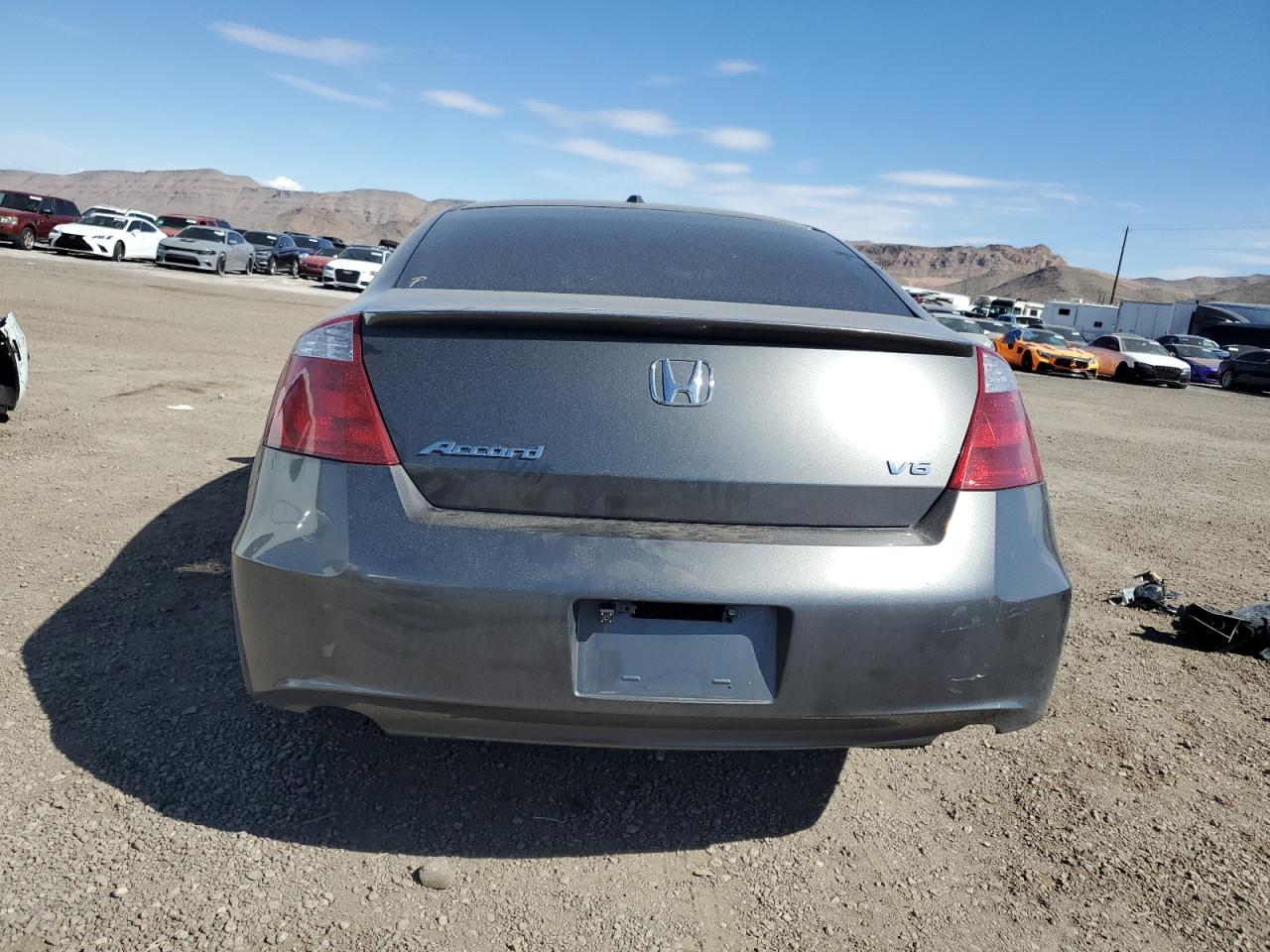 Photo 5 VIN: 1HGCS22829A000581 - HONDA ACCORD 