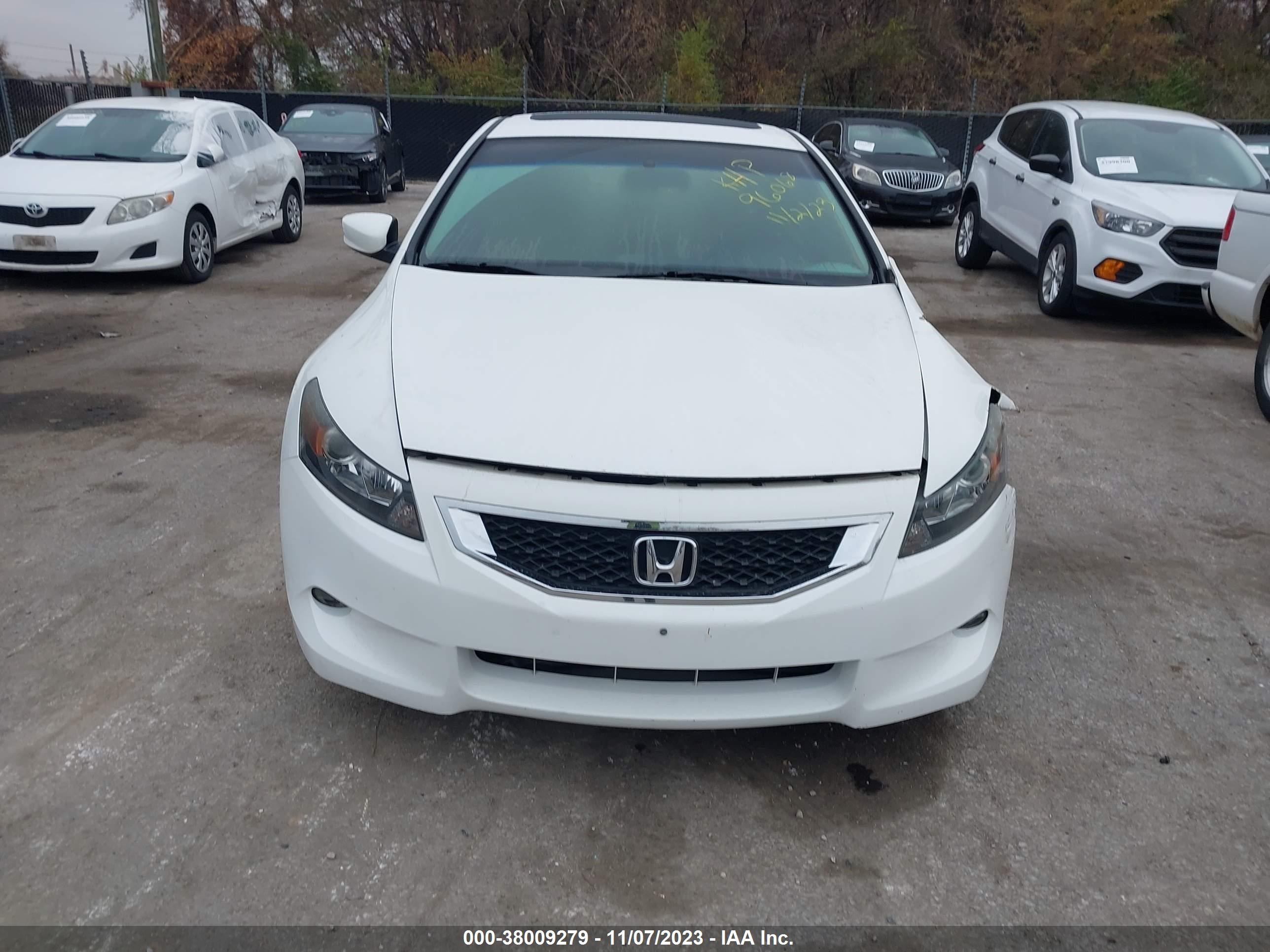 Photo 11 VIN: 1HGCS22829A009961 - HONDA ACCORD 