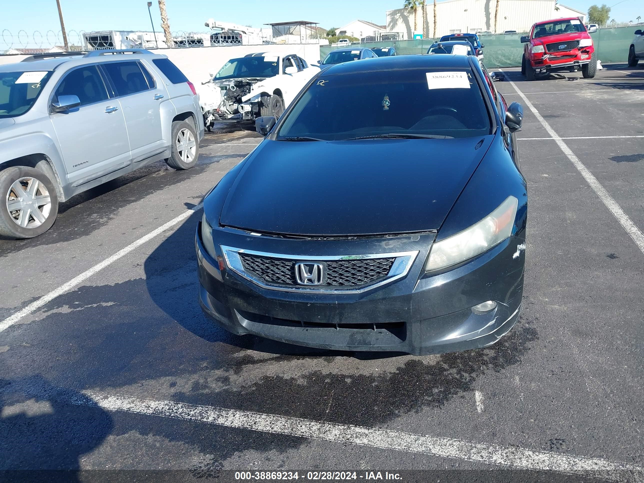 Photo 5 VIN: 1HGCS22878A016001 - HONDA ACCORD 