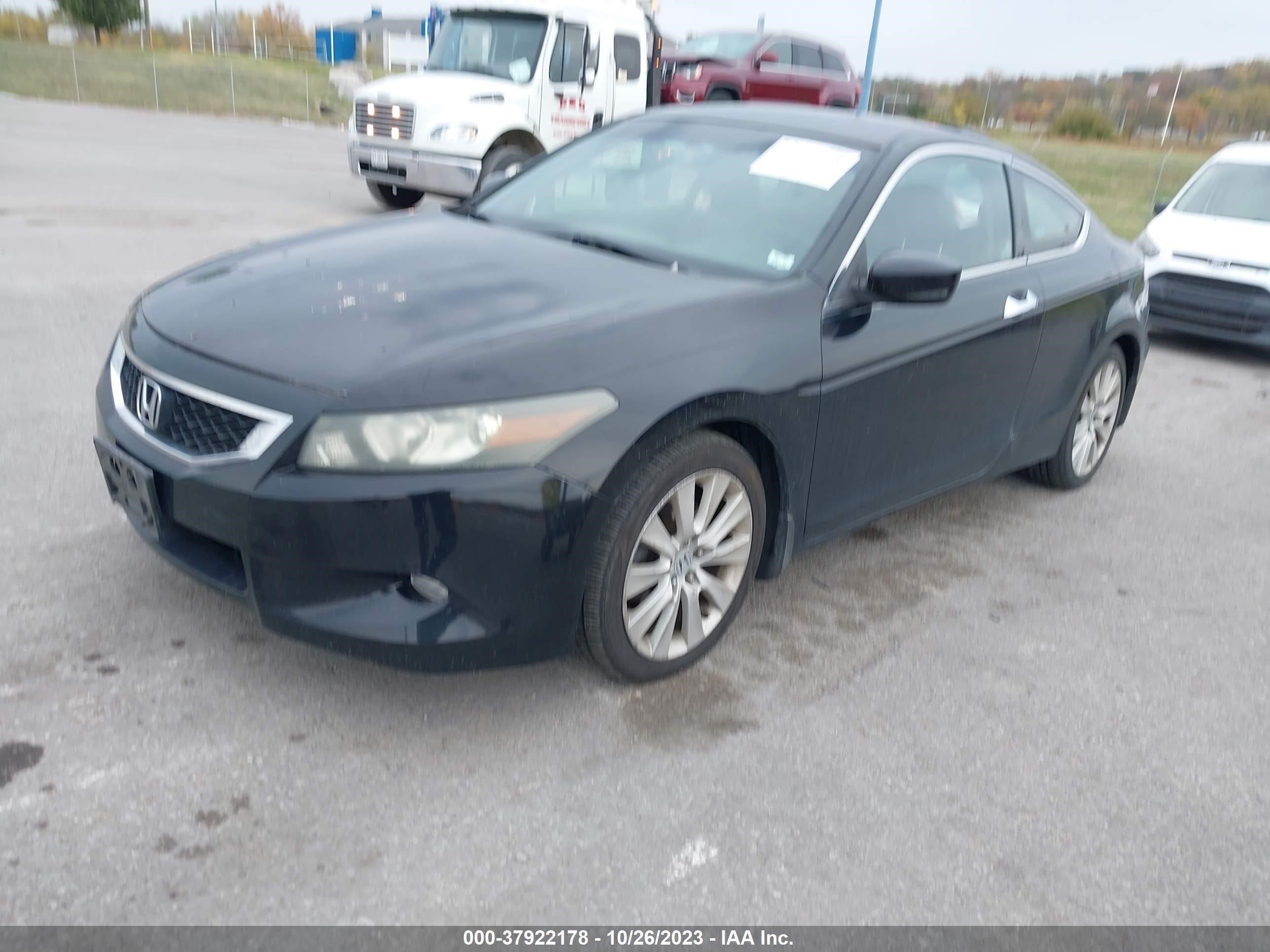 Photo 1 VIN: 1HGCS22899A007432 - HONDA ACCORD 