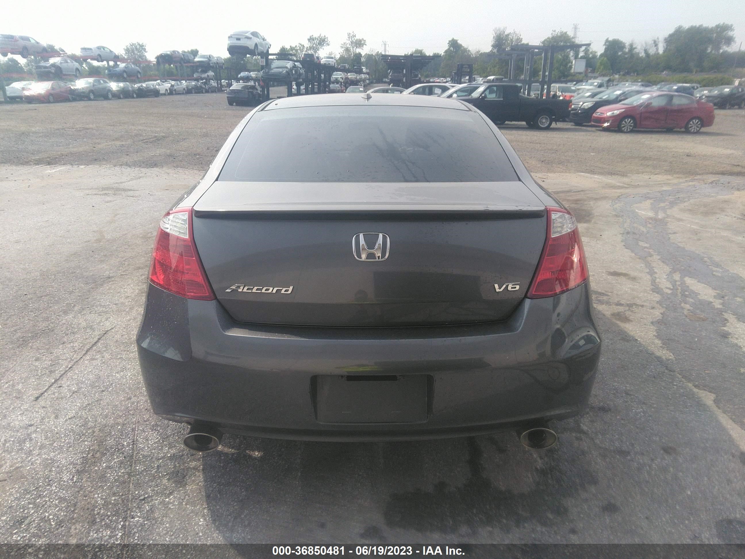 Photo 15 VIN: 1HGCS22899A009360 - HONDA ACCORD 