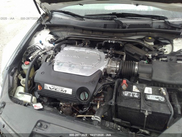 Photo 9 VIN: 1HGCS2B80AA001815 - HONDA ACCORD CPE 