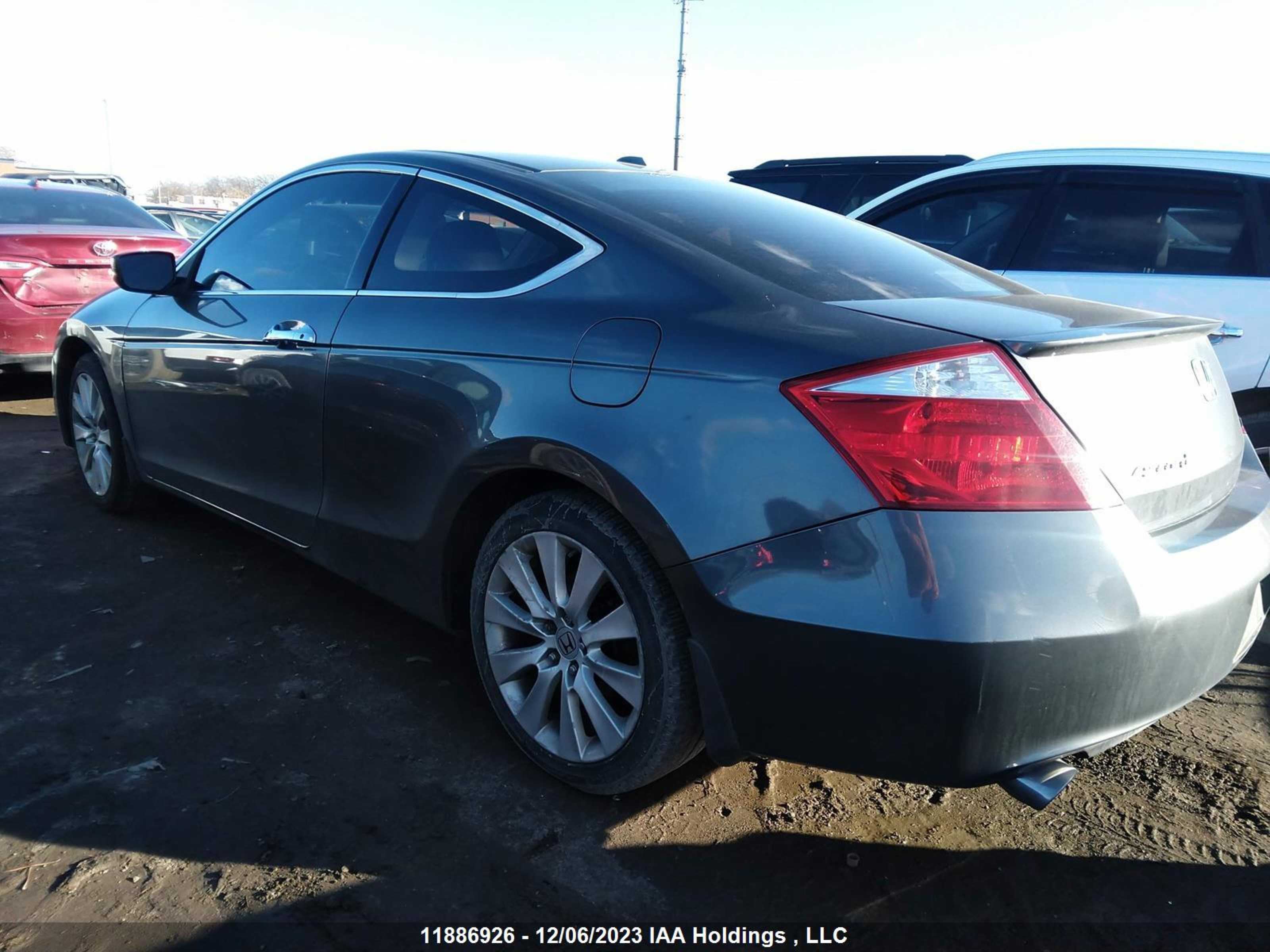 Photo 2 VIN: 1HGCS2B80AA800641 - HONDA ACCORD 