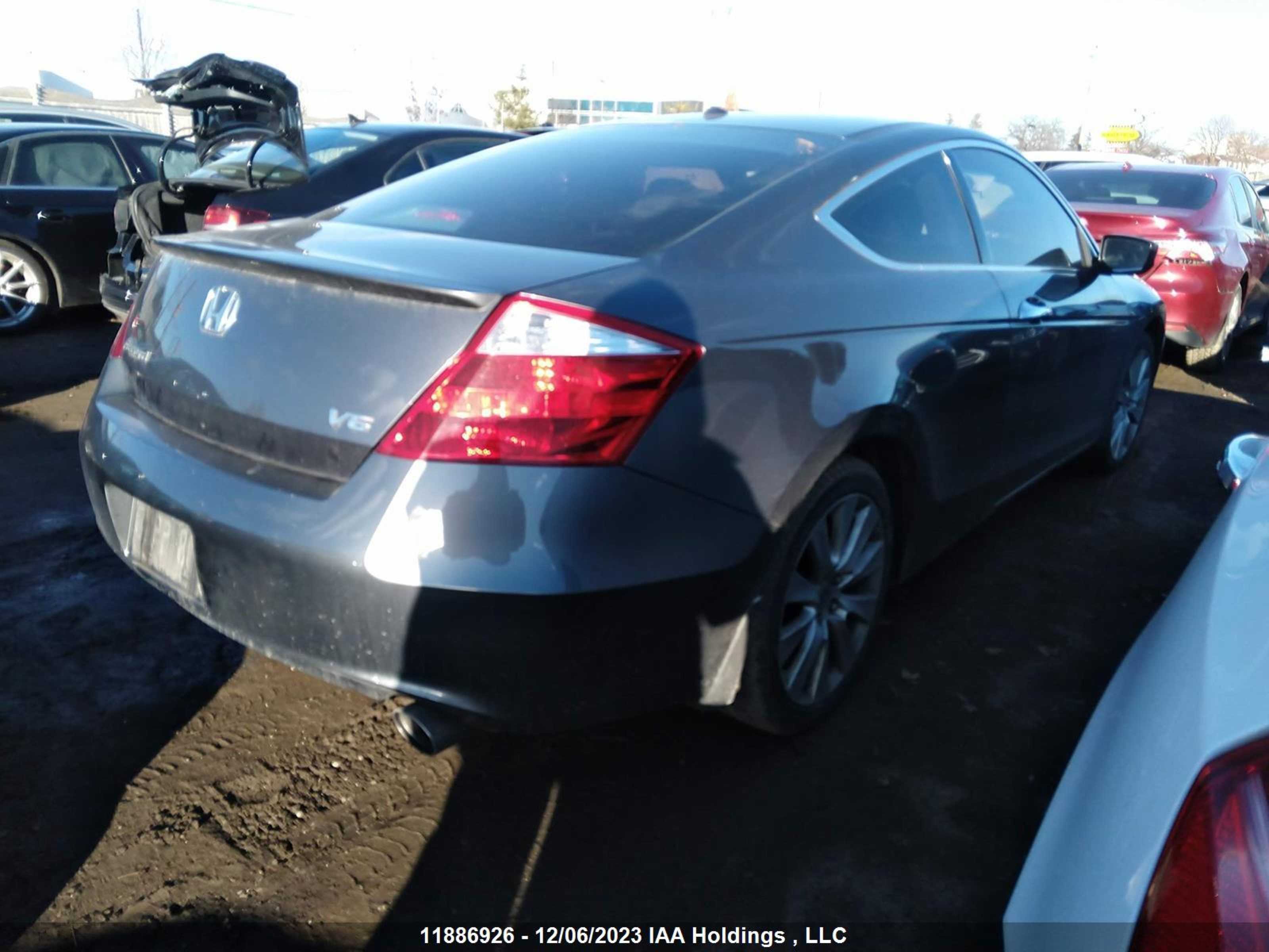 Photo 3 VIN: 1HGCS2B80AA800641 - HONDA ACCORD 