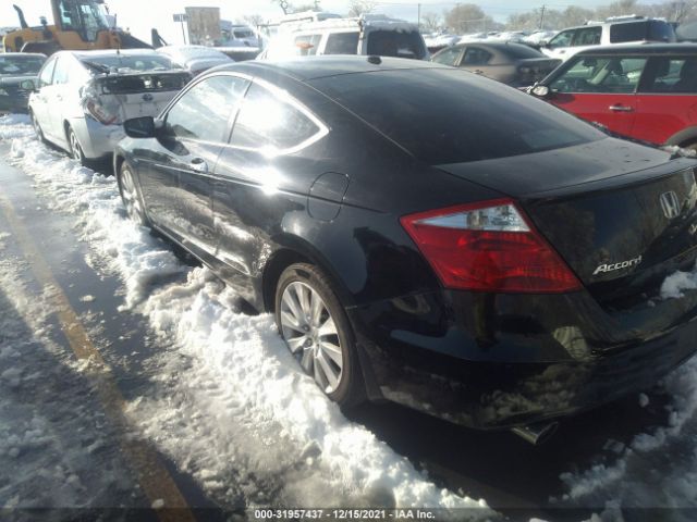 Photo 2 VIN: 1HGCS2B81AA003962 - HONDA ACCORD CPE 