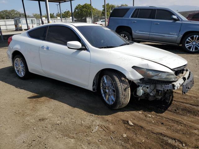 Photo 3 VIN: 1HGCS2B81BA001615 - HONDA ACCORD 