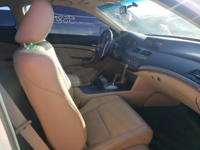 Photo 4 VIN: 1HGCS2B83AA004725 - HONDA ACCORD EXL 