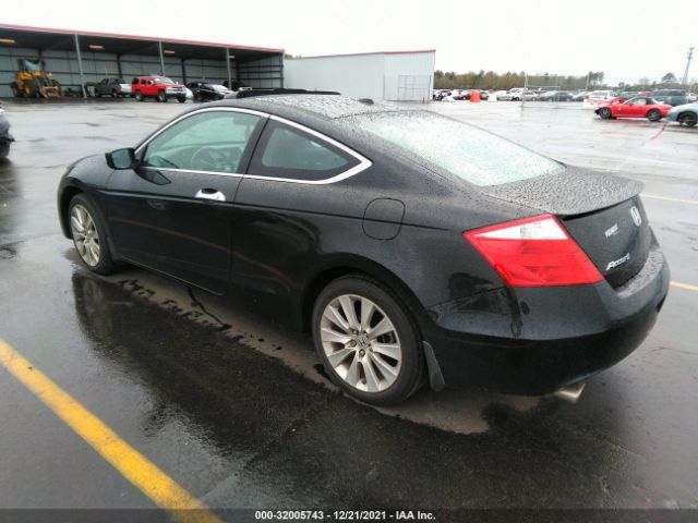 Photo 2 VIN: 1HGCS2B84AA007844 - HONDA ACCORD CPE 