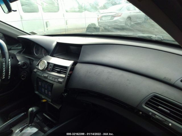 Photo 4 VIN: 1HGCS2B86AA007778 - HONDA ACCORD CPE 