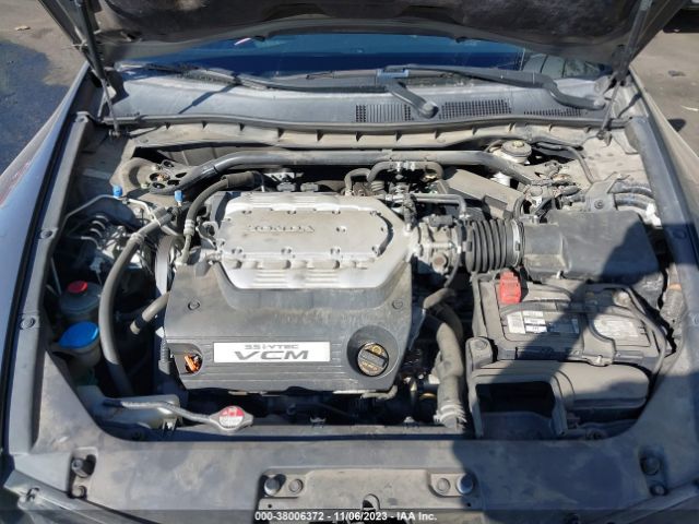 Photo 9 VIN: 1HGCS2B86BA004588 - HONDA ACCORD 