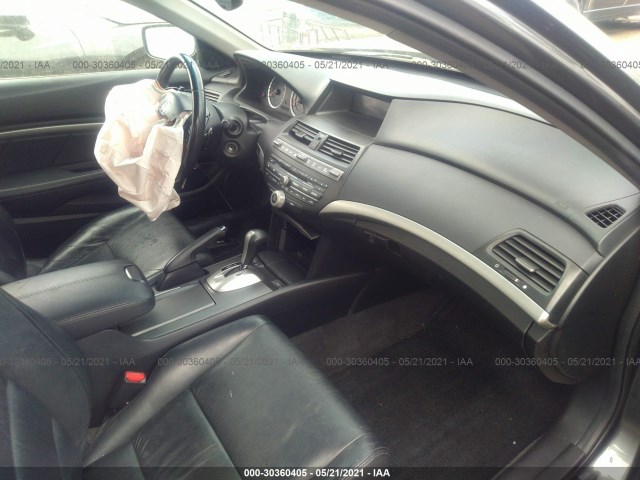 Photo 4 VIN: 1HGCS2B86CA010182 - HONDA ACCORD CPE 