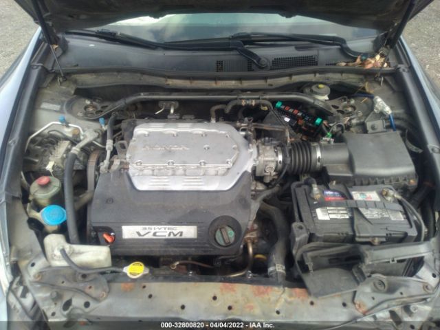 Photo 9 VIN: 1HGCS2B87AA001455 - HONDA ACCORD CPE 