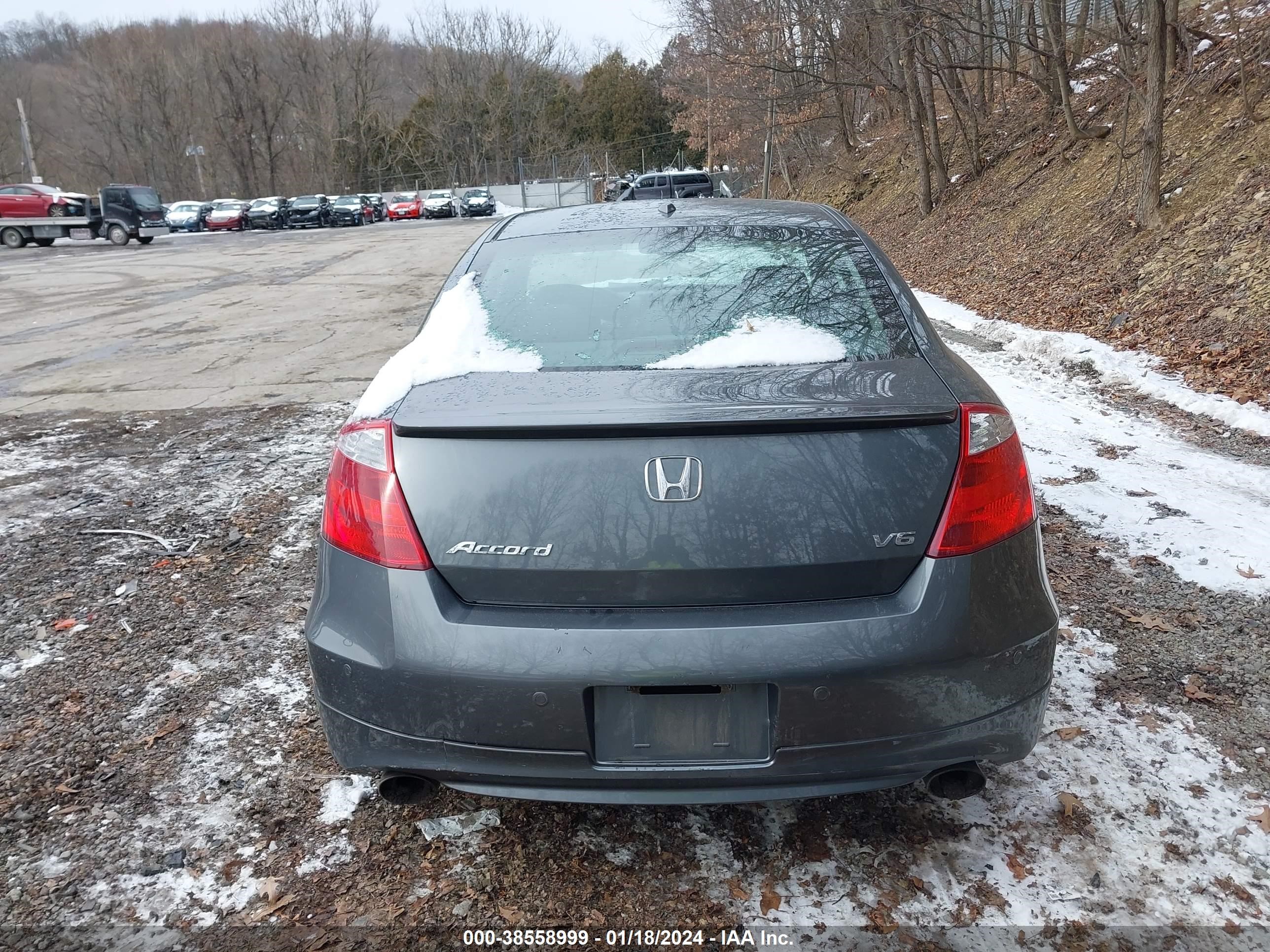 Photo 16 VIN: 1HGCS2B87AA002640 - HONDA ACCORD 