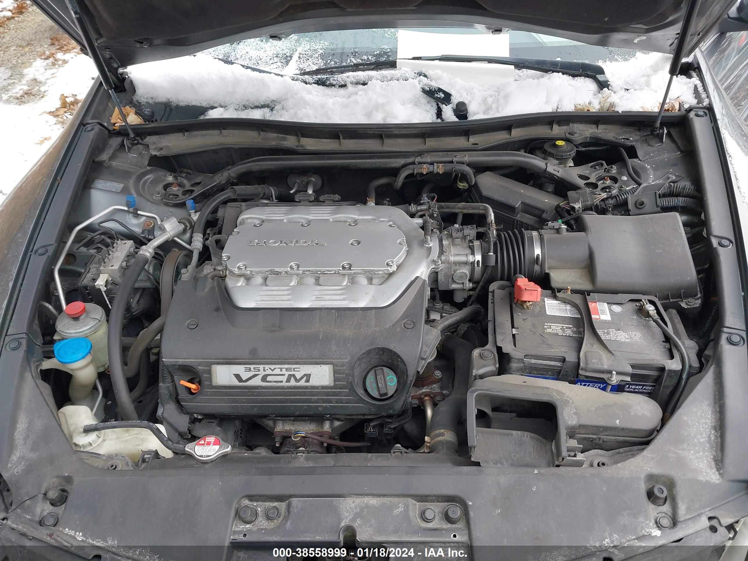 Photo 9 VIN: 1HGCS2B87AA002640 - HONDA ACCORD 