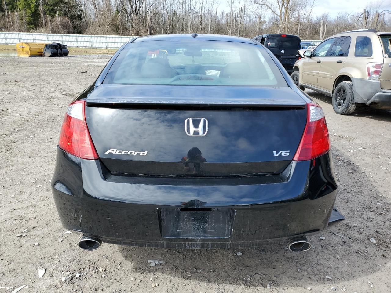 Photo 5 VIN: 1HGCS2B88AA004350 - HONDA ACCORD 