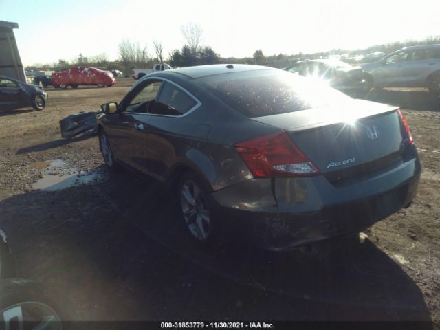 Photo 2 VIN: 1HGCS2B88BA005399 - HONDA ACCORD CPE 