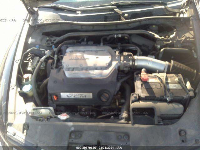 Photo 9 VIN: 1HGCS2B89BA003743 - HONDA ACCORD CPE 