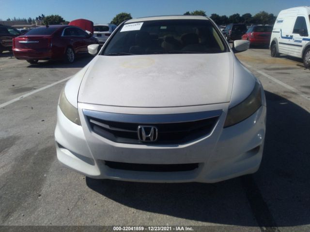 Photo 5 VIN: 1HGCS2B89BA004973 - HONDA ACCORD CPE 