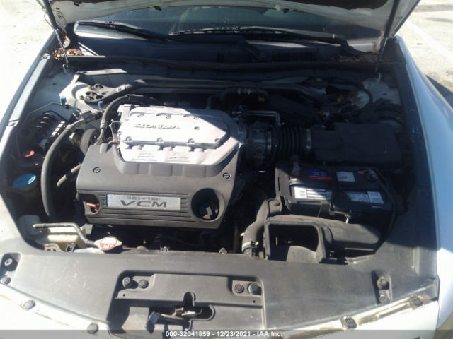 Photo 9 VIN: 1HGCS2B89BA004973 - HONDA ACCORD CPE 