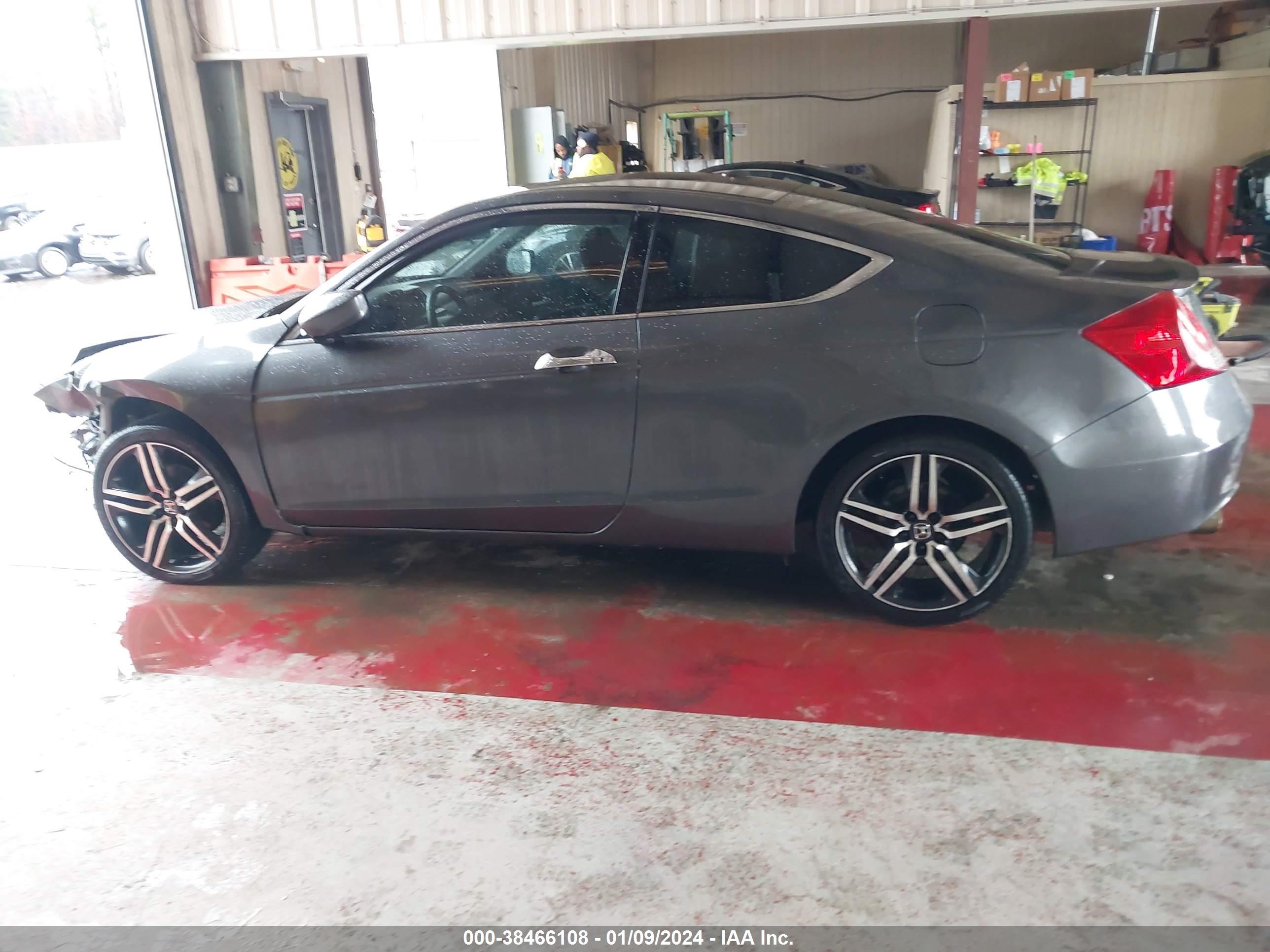 Photo 13 VIN: 1HGCS2B89CA004523 - HONDA ACCORD 