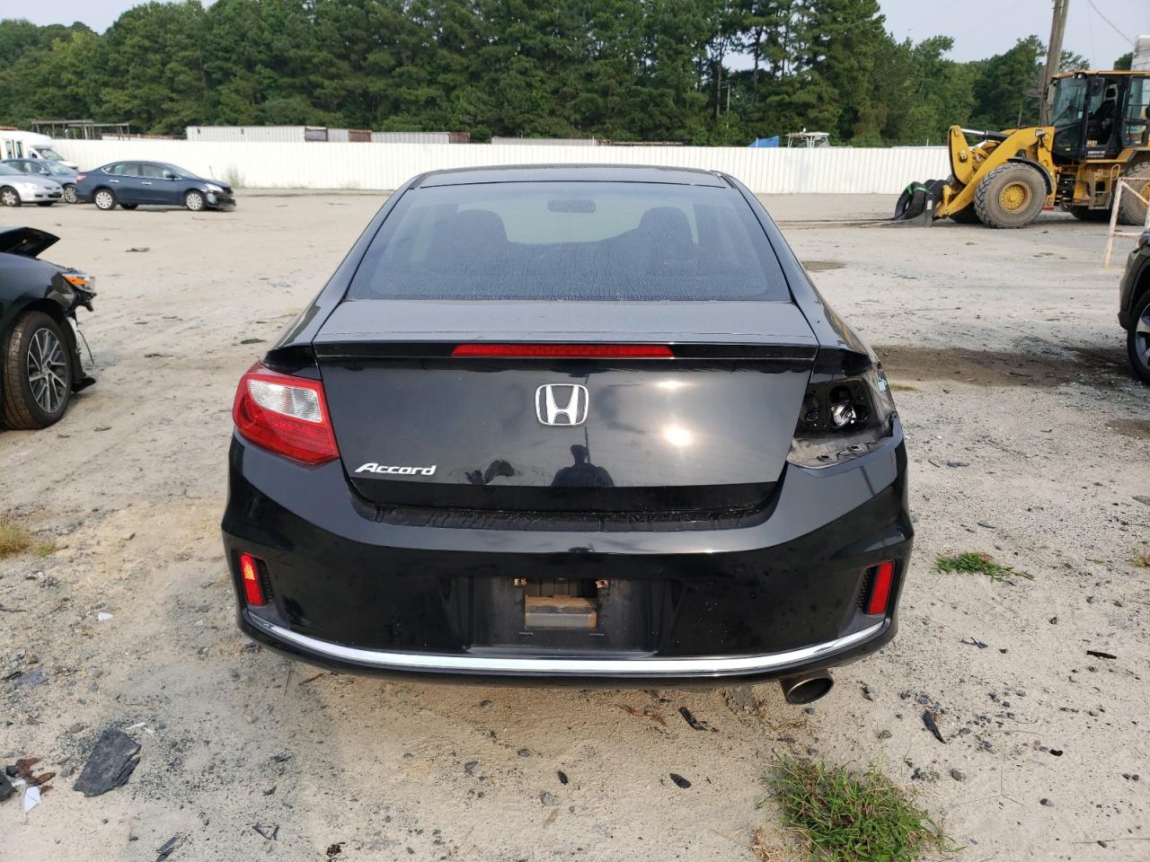 Photo 5 VIN: 1HGCT1A31EA015595 - HONDA ACCORD 