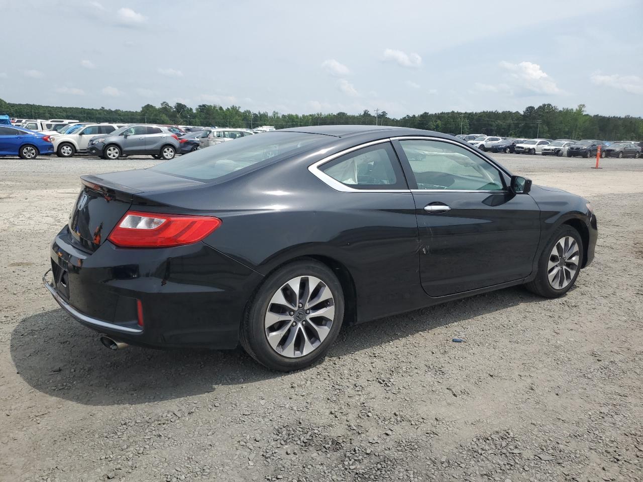 Photo 2 VIN: 1HGCT1B32DA015411 - HONDA ACCORD 