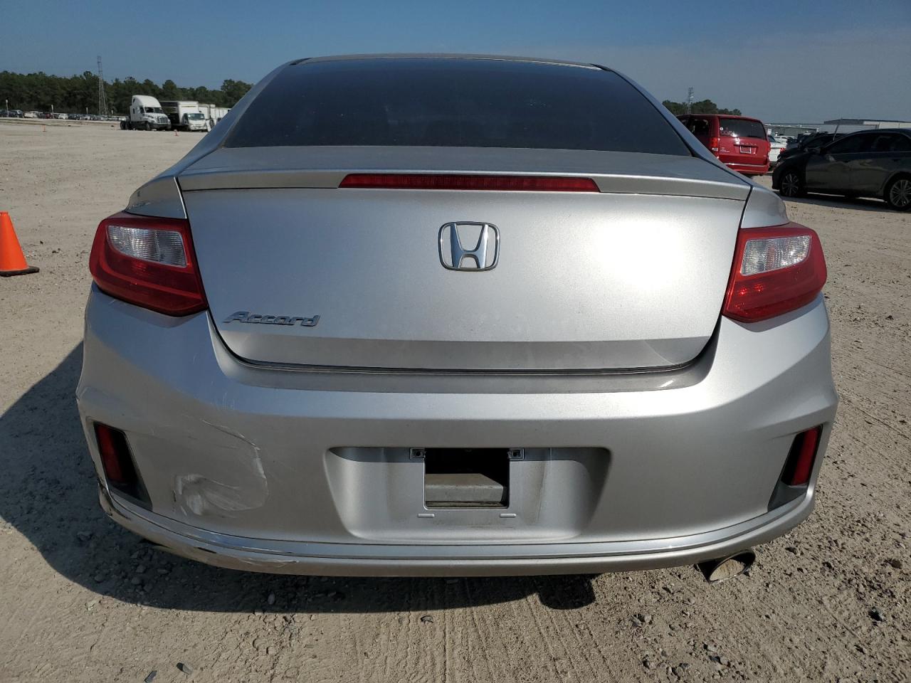 Photo 5 VIN: 1HGCT1B34DA016205 - HONDA ACCORD 