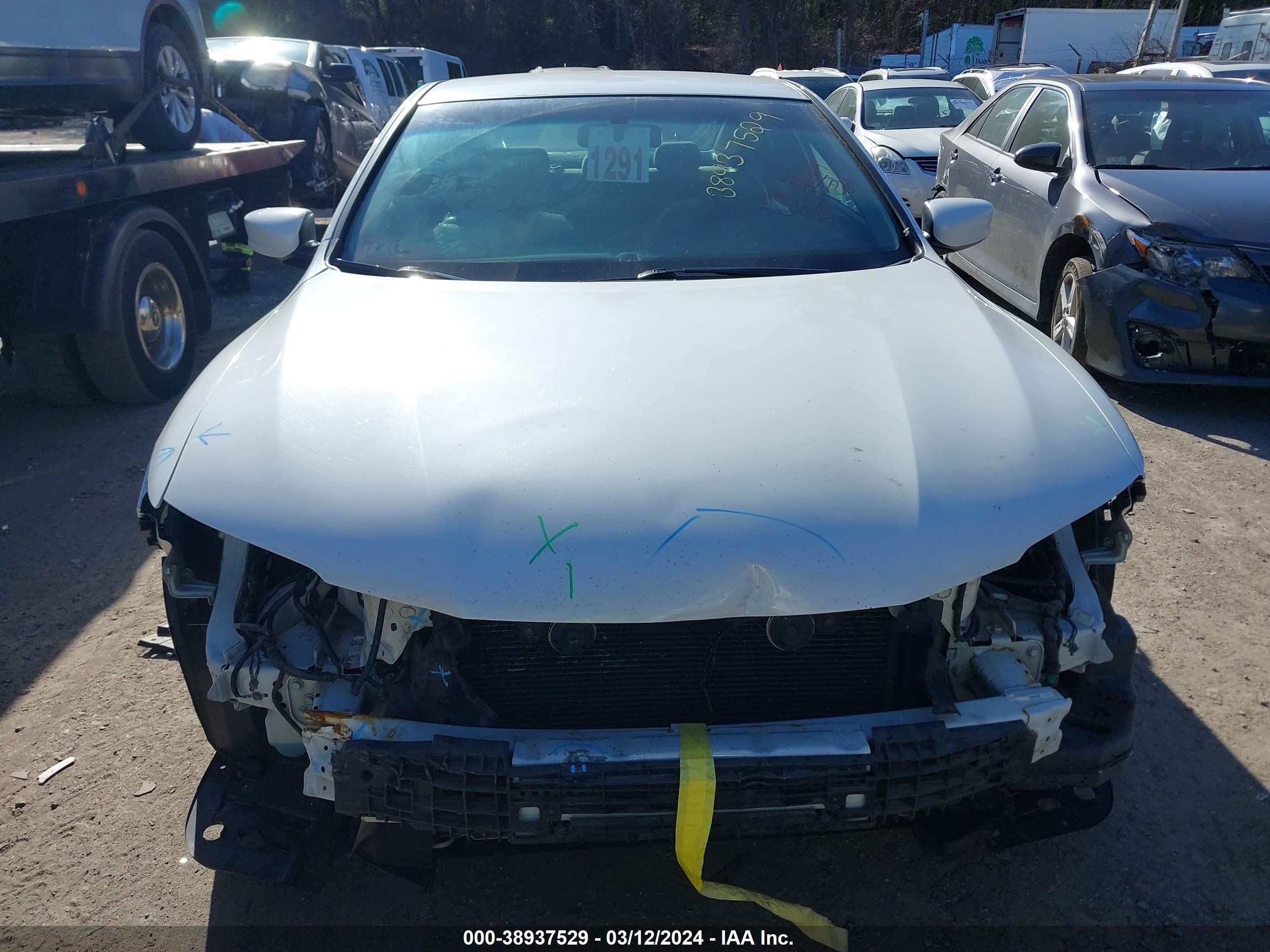 Photo 11 VIN: 1HGCT1B35FA005152 - HONDA ACCORD 