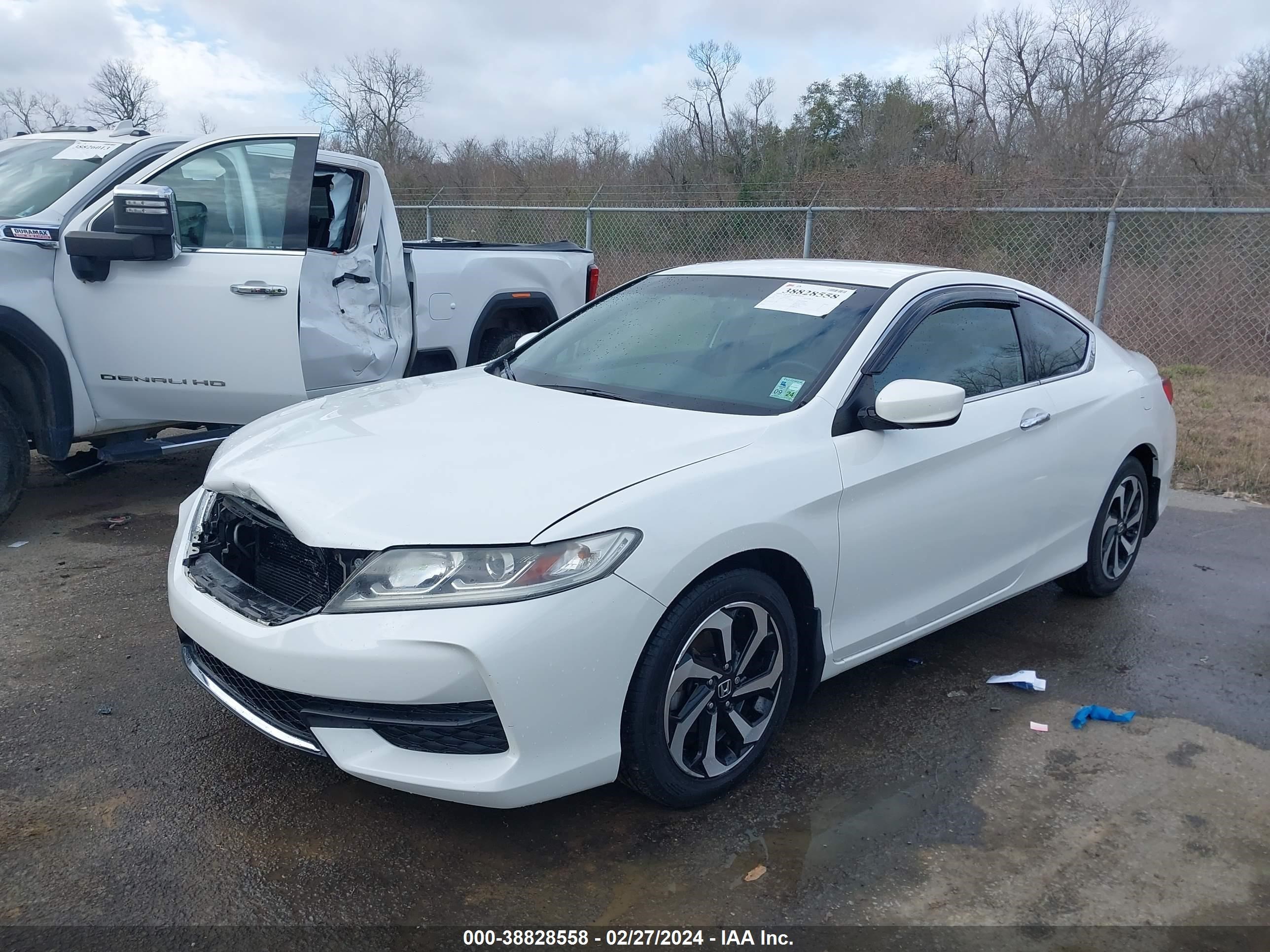 Photo 1 VIN: 1HGCT1B35HA003839 - HONDA ACCORD 