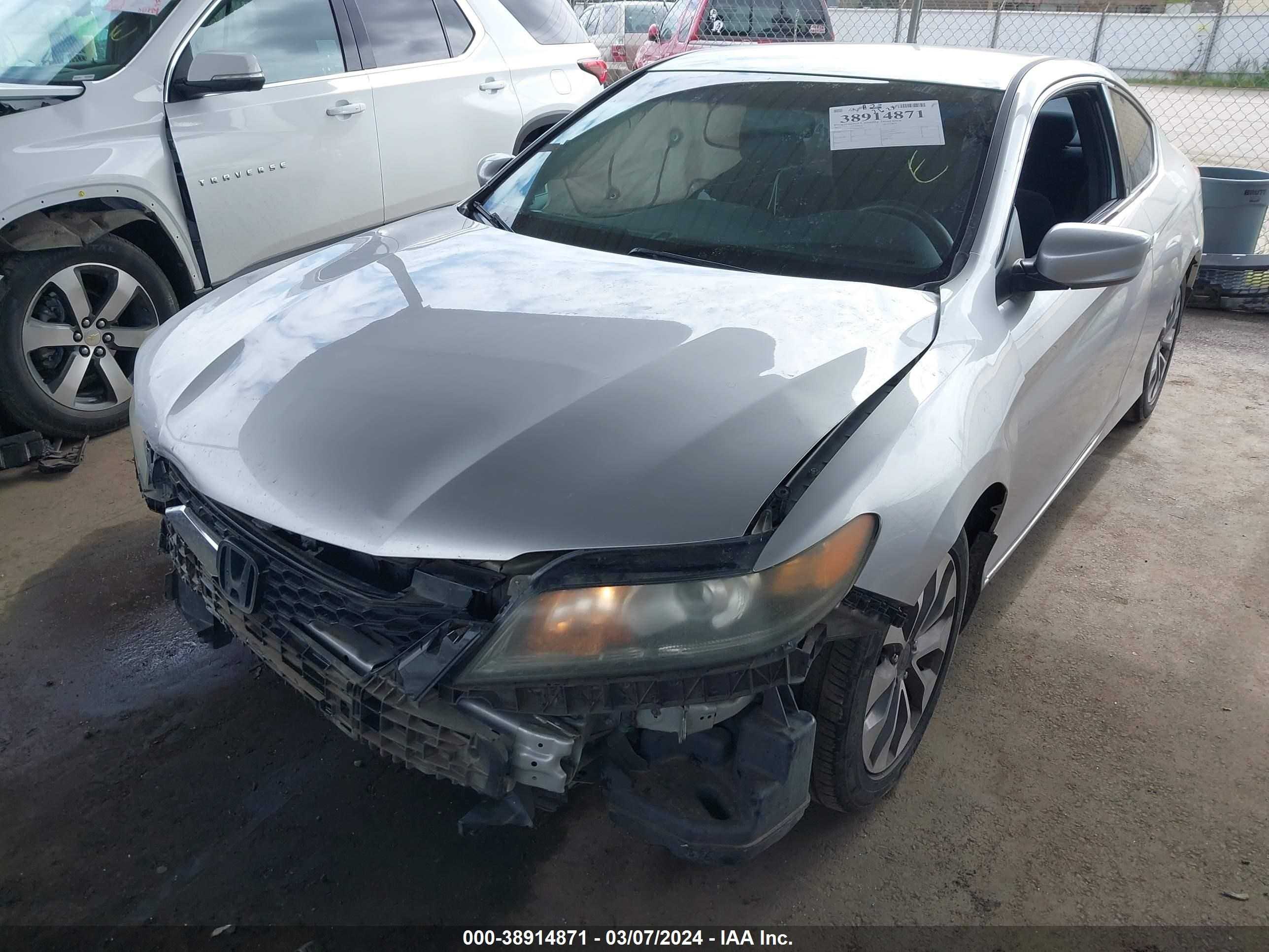 Photo 12 VIN: 1HGCT1B39DA025823 - HONDA ACCORD 