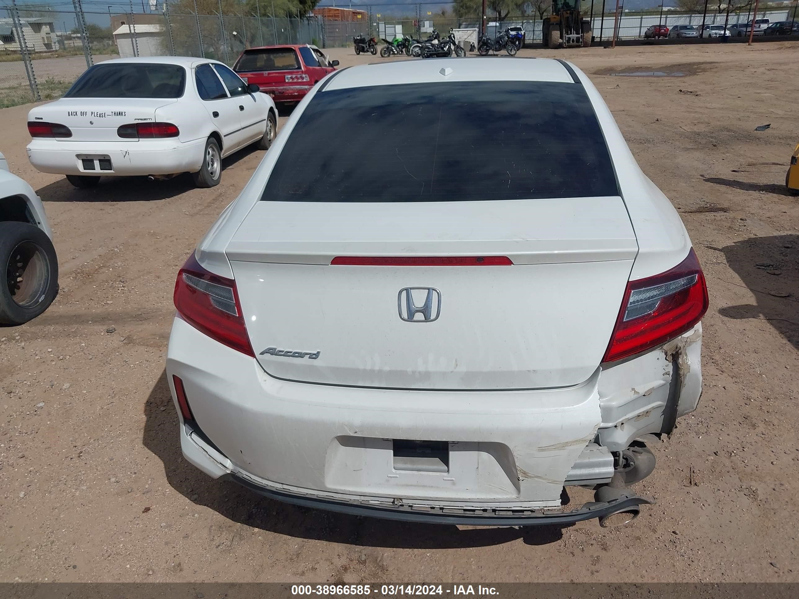 Photo 15 VIN: 1HGCT1B60GA002199 - HONDA ACCORD 