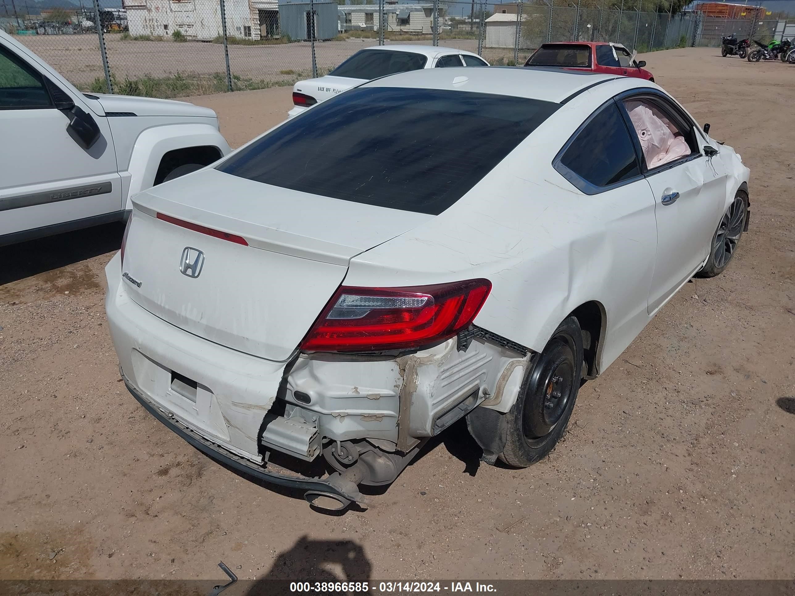 Photo 3 VIN: 1HGCT1B60GA002199 - HONDA ACCORD 