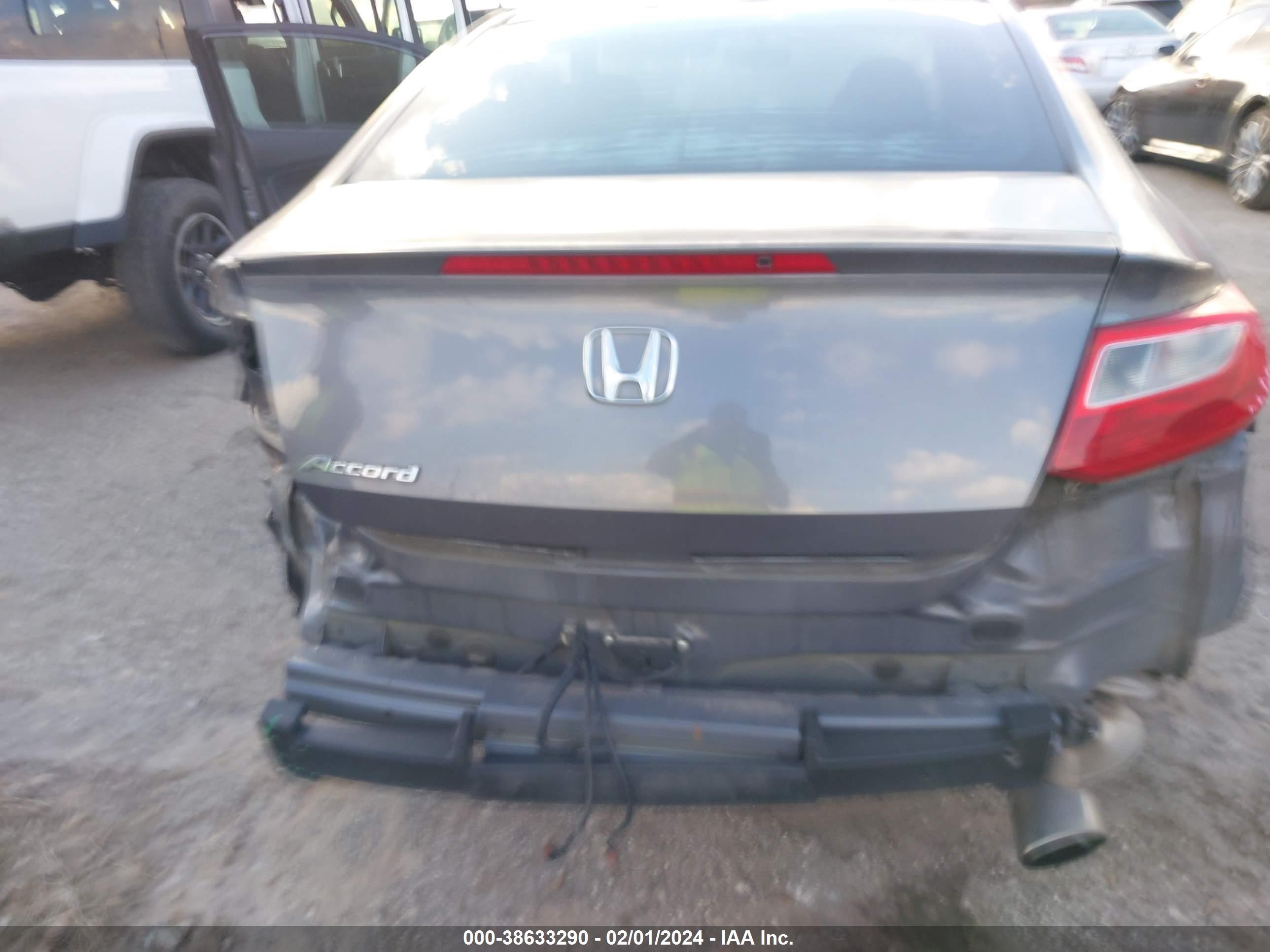 Photo 5 VIN: 1HGCT1B76EA003878 - HONDA ACCORD 