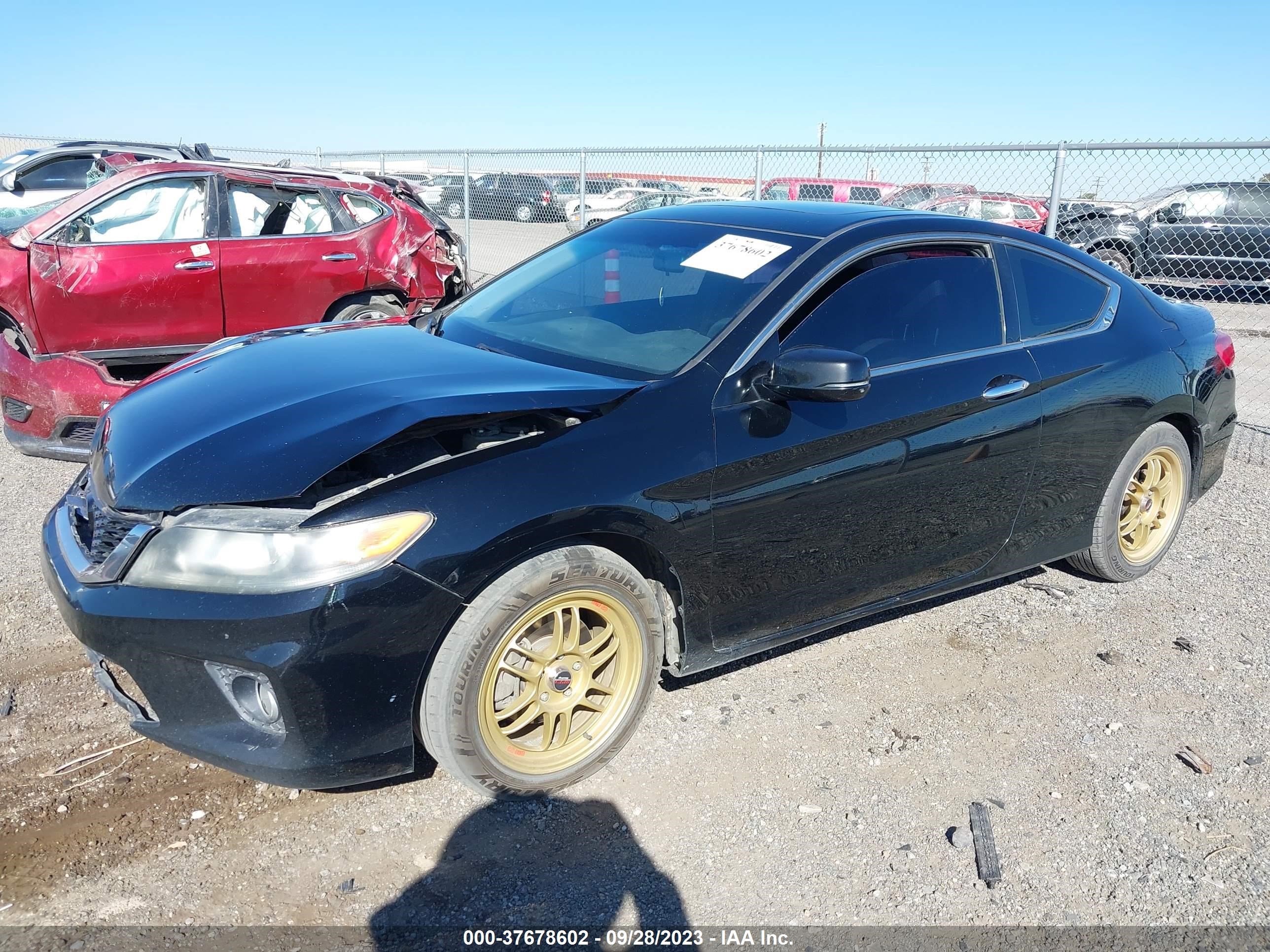 Photo 1 VIN: 1HGCT1B78EA013019 - HONDA ACCORD 