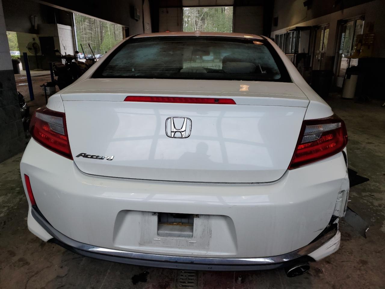 Photo 5 VIN: 1HGCT1B78HA006611 - HONDA ACCORD 