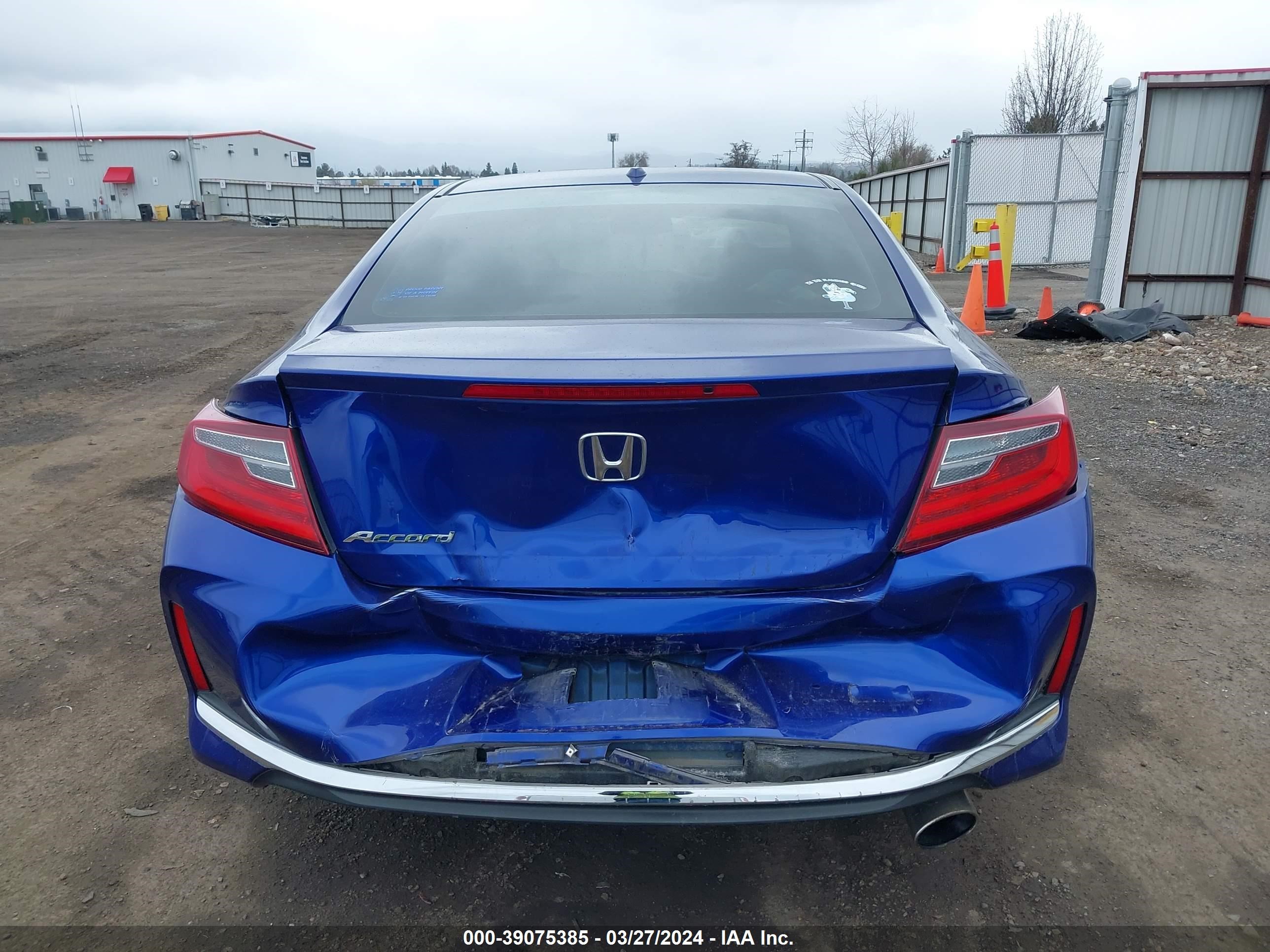 Photo 15 VIN: 1HGCT1B81GA006473 - HONDA ACCORD 