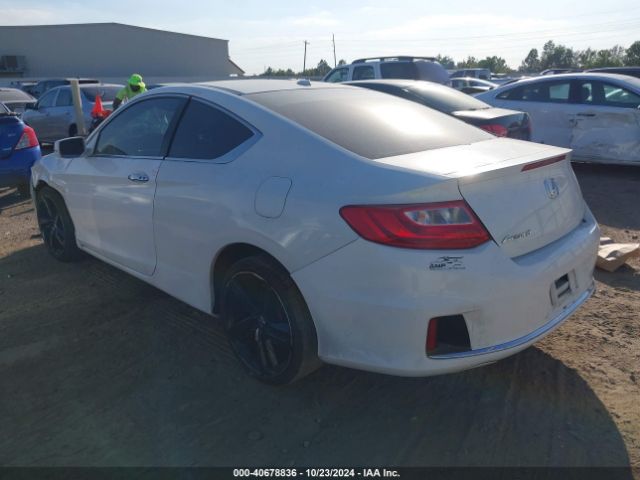 Photo 2 VIN: 1HGCT1B82FA006920 - HONDA ACCORD 