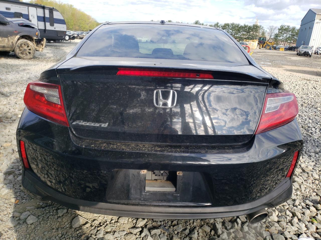 Photo 5 VIN: 1HGCT1B82GA012377 - HONDA ACCORD 