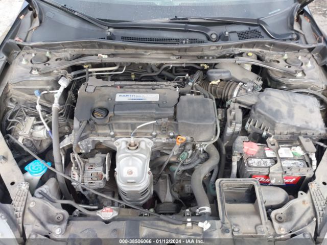 Photo 9 VIN: 1HGCT1B84FA008247 - HONDA ACCORD 