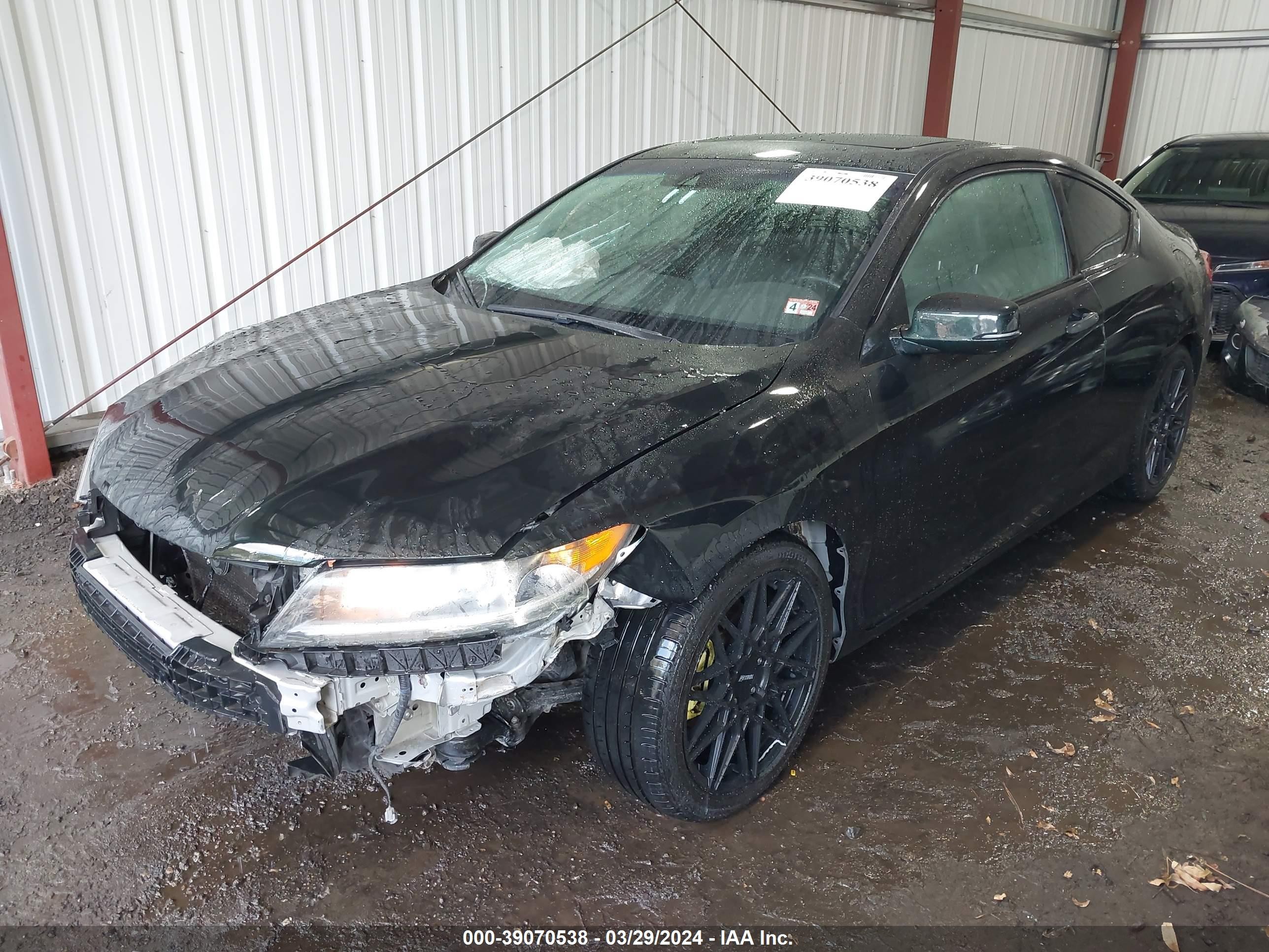 Photo 1 VIN: 1HGCT1B87DA002133 - HONDA ACCORD 