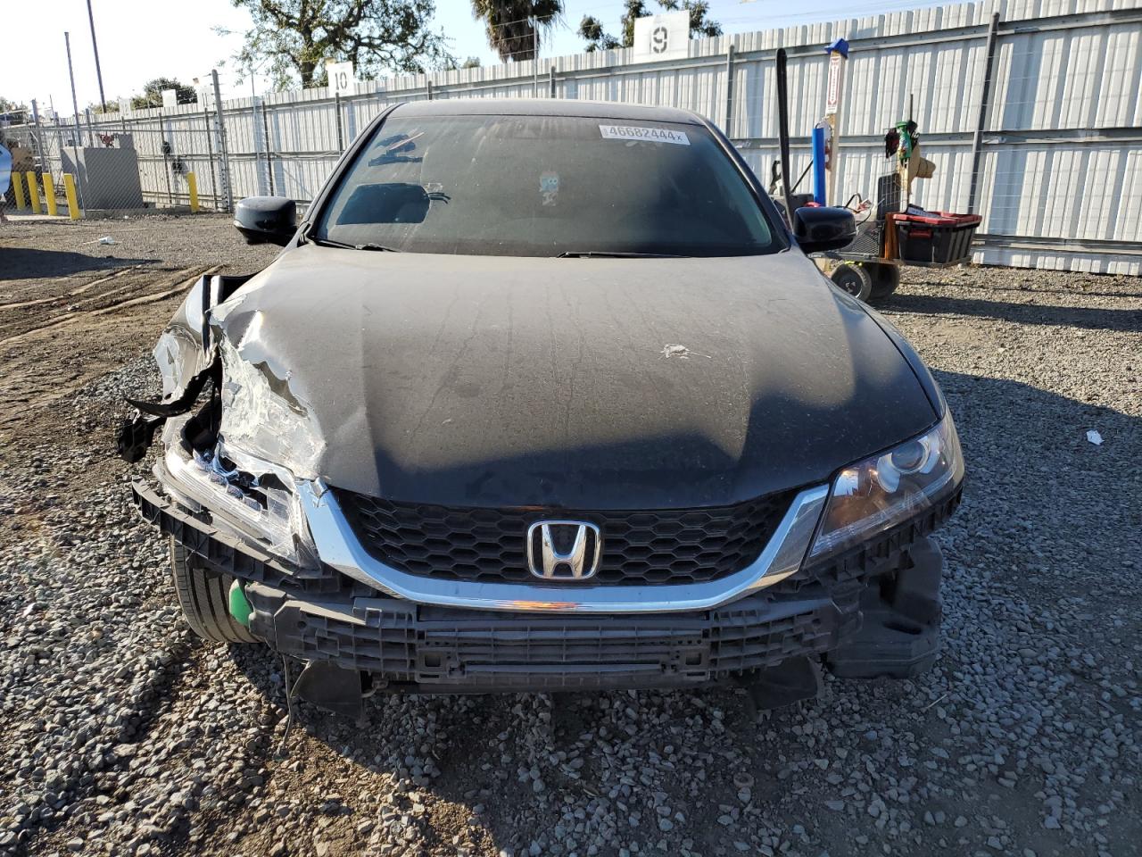 Photo 4 VIN: 1HGCT1B8XFA003859 - HONDA ACCORD 