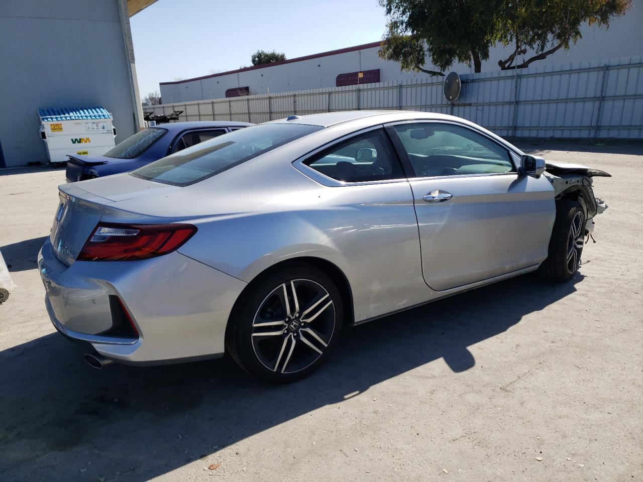 Photo 2 VIN: 1HGCT2B03GA005938 - HONDA ACCORD 